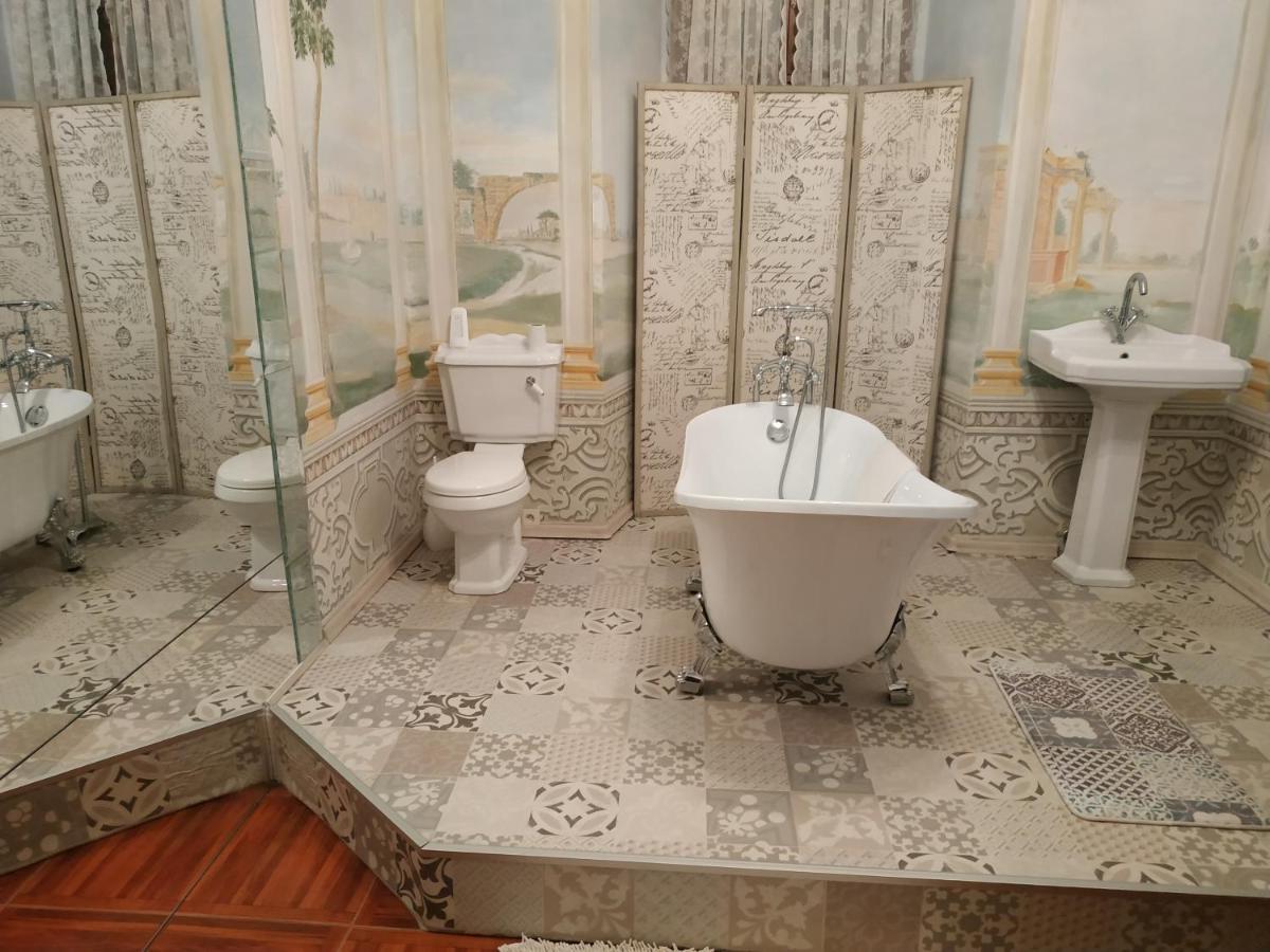 Dum Zameckych Kaplanu Hotel Valec Buitenkant foto